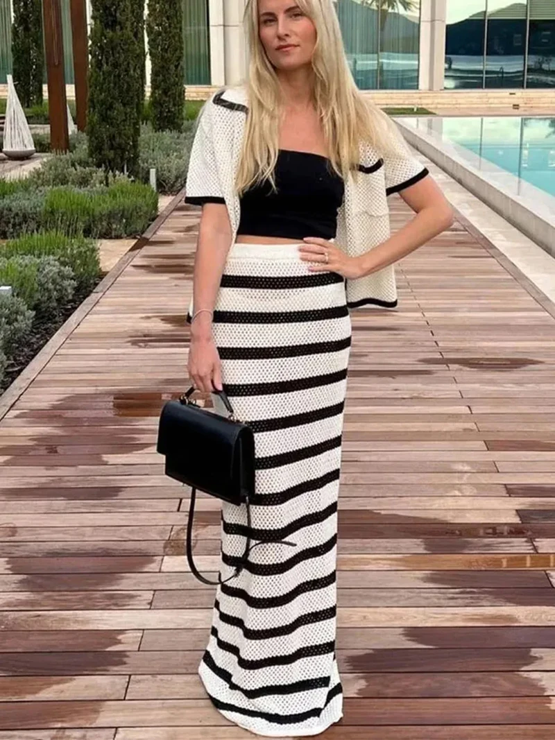 Women Fashion Striped Knit Sweater Tops And High Elastic Waist Midi Skirt Female Two Piece Sets
Women Fashion Striped Knit Sweater Tops And High Elastic Waist Midi Skirt Female Two Piece Sets