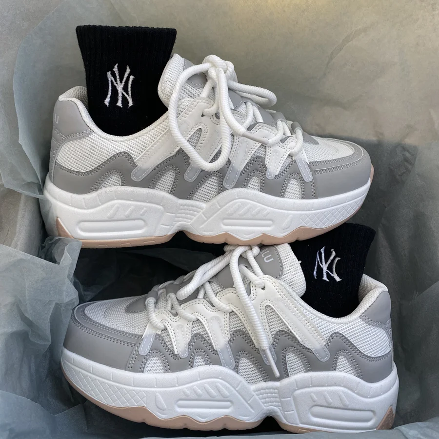 Retro Sewing Men Sneakers Thick Sole Chunky Sneakers 41 42 Ladies Outdoor Luxury Men Running Shoes Women
Retro Sewing Men Sneakers Thick Sole Chunky Sneakers 41 42 Ladies Outdoor Luxury Men Running Shoes Women