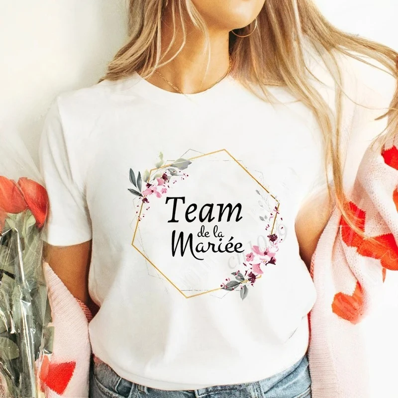 تي شيرت حفلة توديع العزوبية للفتيات الفرنسيات، قميص العروس المستقبلية، ملابس الزفاف، قميص فريق العروس مع تاج زهور، قمصان وصيفات الشرف تي شيرت حفلة توديع العزوبية للفتيات الفرنسيات، قميص العروس المستقبلية، ملابس الزفاف، قميص فريق العروس مع تاج زهور، قمصان وصيفات الشرف
