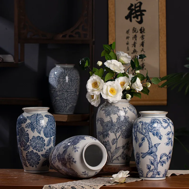 Robb ceramic vase advanced creative hydroponic flowers luxury flower living room ornaments modern Chinese blue and white porcela
Robb ceramic vase advanced creative hydroponic flowers luxury flower living room ornaments modern Chinese blue and white porcela