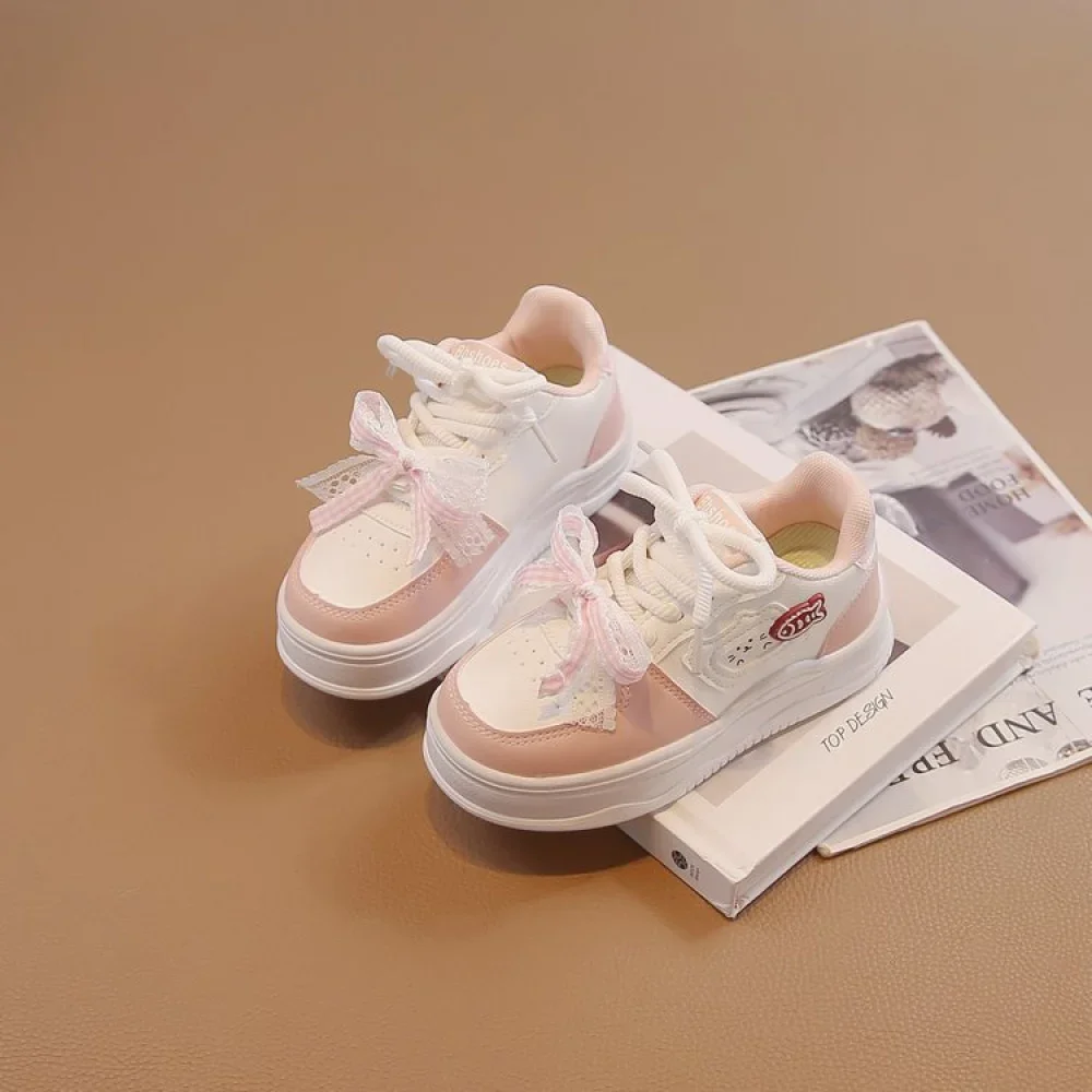 أحذية رياضية للفتيات المراهقات على الطراز الكوري، موضة عصرية من الجلد الصناعي، أحذية رياضية للأطفال مضادة للانزلاق وقابلة للتنفس. أحذية رياضية للفتيات المراهقات على الطراز الكوري، موضة عصرية من الجلد الصناعي، أحذية رياضية للأطفال مضادة للانزلاق وقابلة للتنفس.