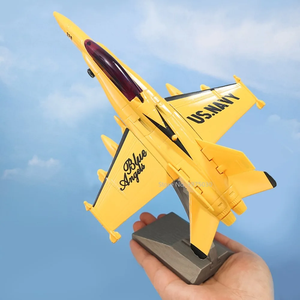 

9 Inches F-18 Strike Fighter Alloy Diecast Toy Model Simulation Airplane Pull Back Sound Light Collection Toys for Children Gift