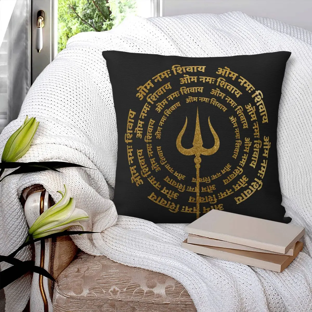 Maha Shivaratri Wishes With God Shiva Trident Pillowcase Printed Cushion Cover Sofa Waist Pillow Pillow Cover
Maha Shivaratri Wishes With God Shiva Trident Pillowcase Printed Cushion Cover Sofa Waist Pillow Pillow Cover