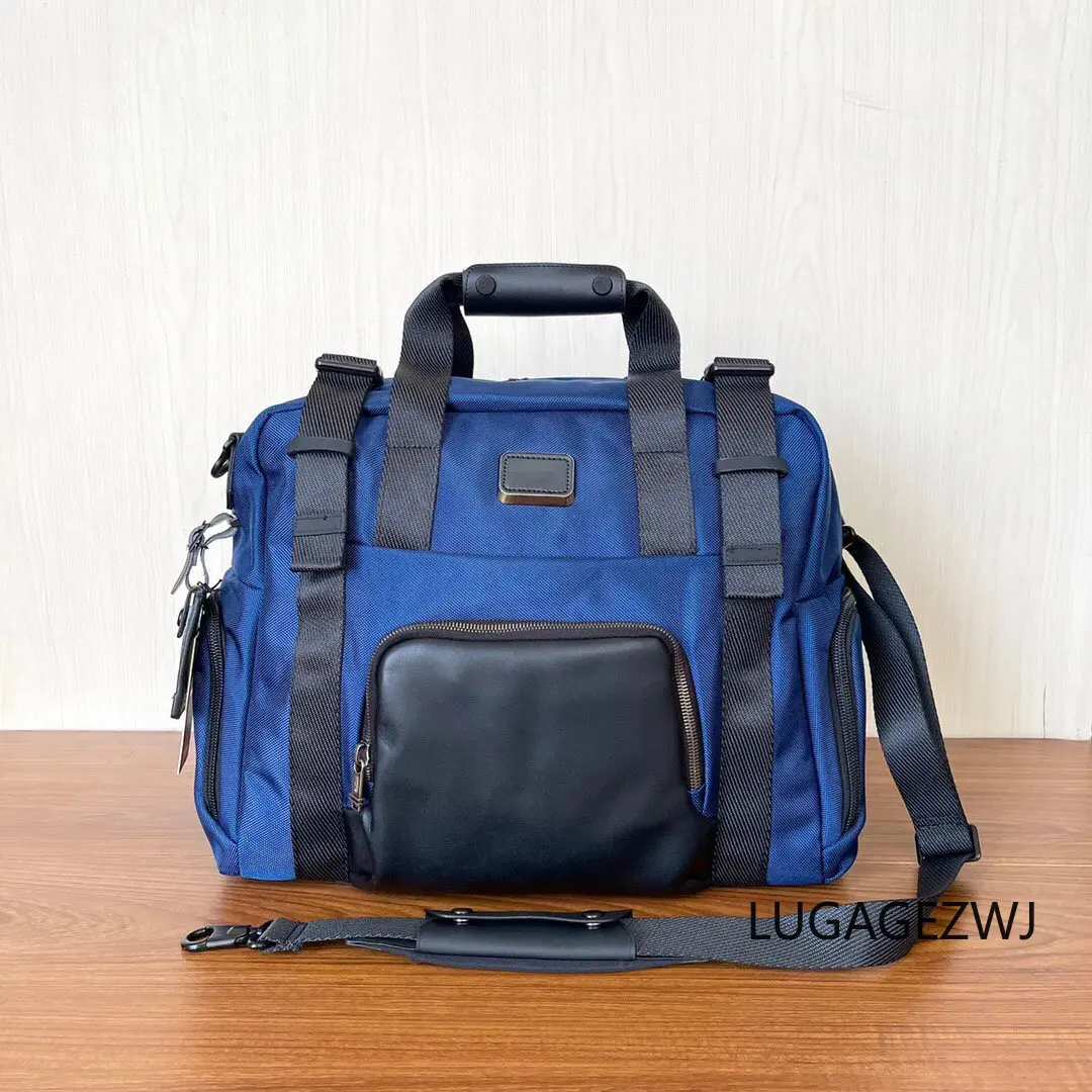 Famous Brand Waterproof Travel Bags Men/Women Handbag Leather Shoulder Bag Business Large Travel Tote Luggage Bag
Famous Brand Waterproof Travel Bags Men/Women Handbag Leather Shoulder Bag Business Large Travel Tote Luggage Bag