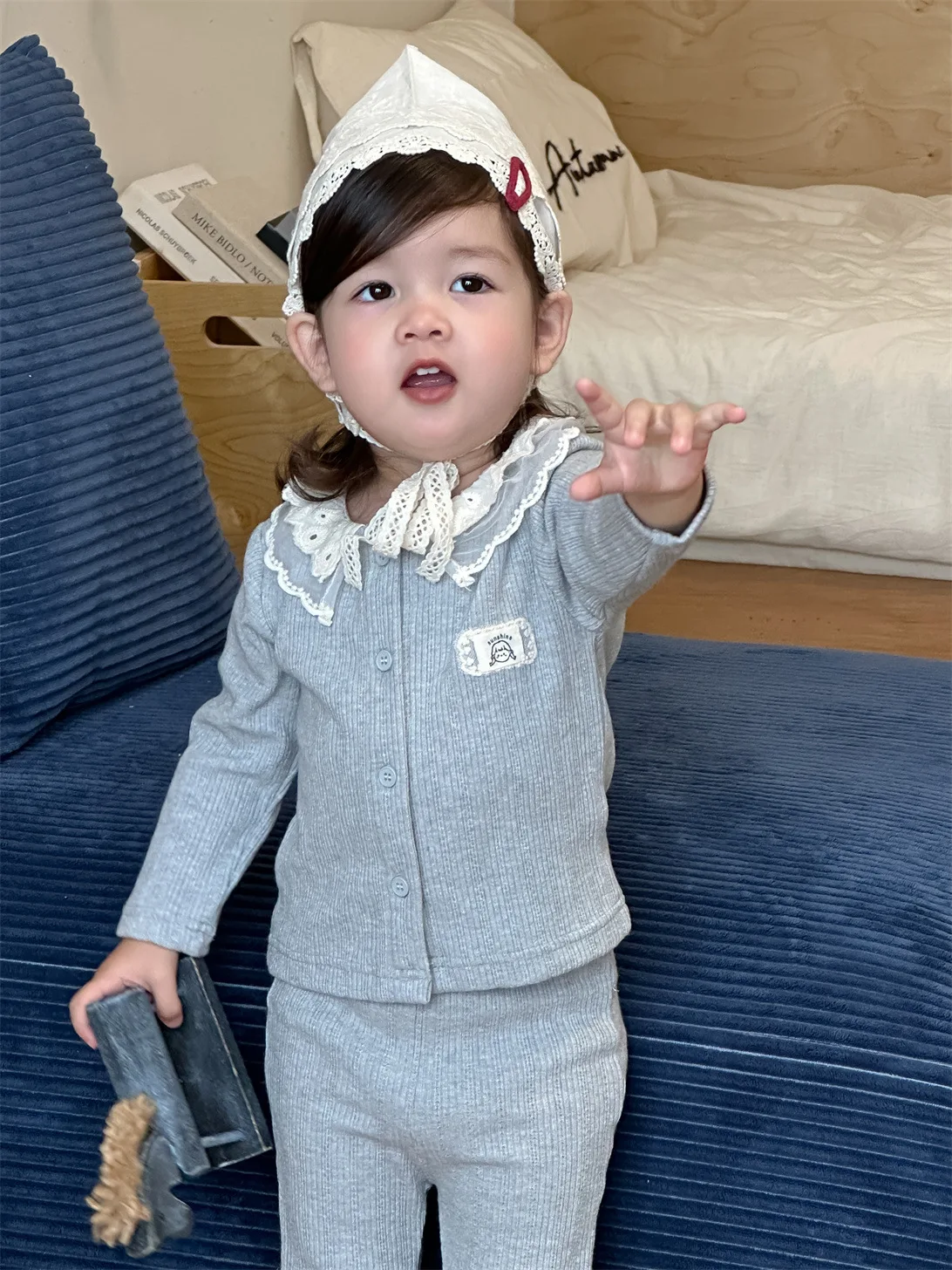 2025 Autumn New Baby Long Sleeve Clothes Set Infant Girl Cute Lapel Cardigan + Lace Flare Pants 2pcs Suit Toddler Casual Outfits 15 Sb8a2f8fbe2ea412d8568c145a46eb80d2