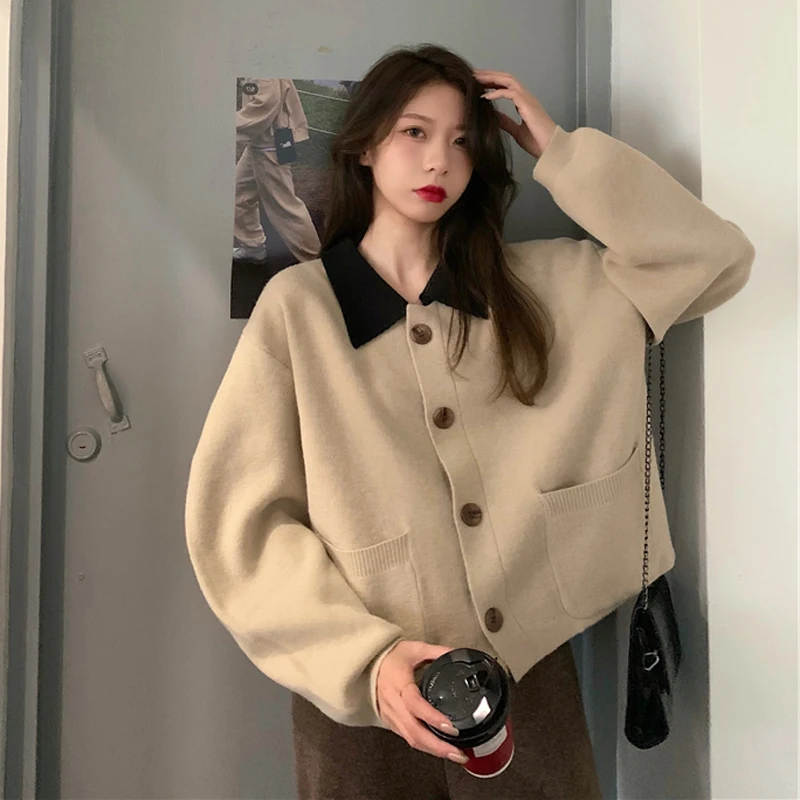Women Fashion Cardigan Coat V-neck Long Sleeve Single-Breasted Knitted Sweater Spring Autumn Chic Basic Cardigan Top
Women Fashion Cardigan Coat V-neck Long Sleeve Single-Breasted Knitted Sweater Spring Autumn Chic Basic Cardigan Top