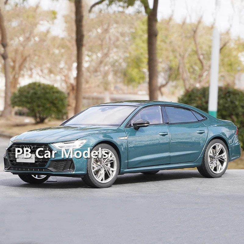 Оригинальная модель автомобиля A7L седан 1:18 Коллекционная модель автомобиля из сплава
Оригинальная модель автомобиля A7L седан 1:18 Коллекционная модель автомобиля из сплава