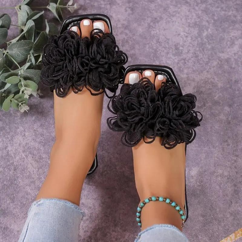 Women's Flower Flat Slippers Summer Plus Size 42 43 Shoes New Square Toe Slides beach for Women Outdoor Casual Ladies Sandals
Women's Flower Flat Slippers Summer Plus Size 42 43 Shoes New Square Toe Slides beach for Women Outdoor Casual Ladies Sandals