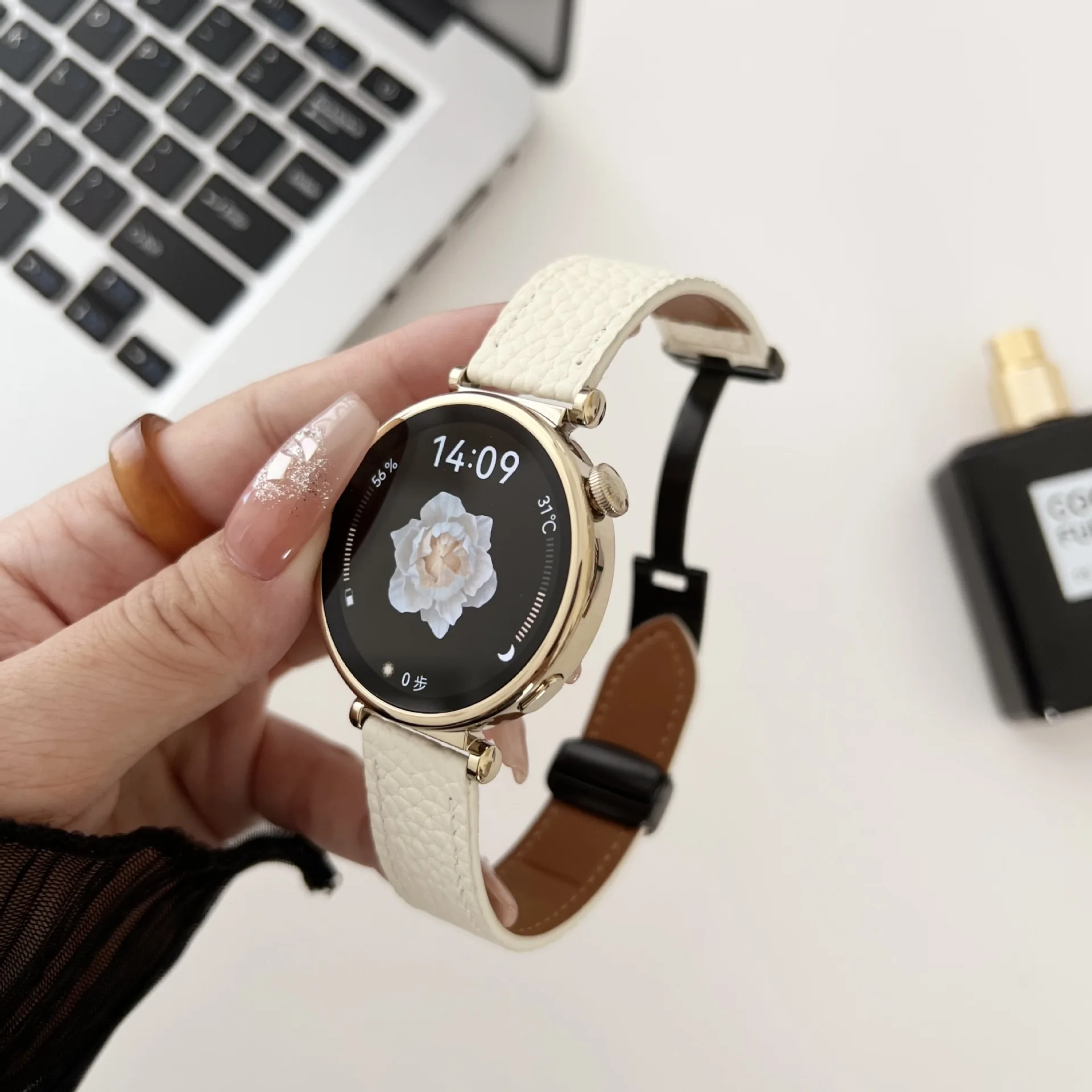 Watchband For HUAWEI WATCH GT4 41mm Leather Bracelet 18mm Strap For Garmin VENU 3S 2S/Forerunner 255S 265S Smart Watchbands
Watchband For HUAWEI WATCH GT4 41mm Leather Bracelet 18mm Strap For Garmin VENU 3S 2S/Forerunner 255S 265S Smart Watchbands