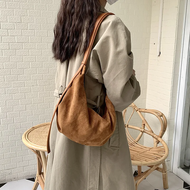 Women Crossbody Bag Luxury Designer Oblique Cross Single Backpack Large Capacity Shoulder Bag Retro Dumpling Hobos Shoulder bag
Women Crossbody Bag Luxury Designer Oblique Cross Single Backpack Large Capacity Shoulder Bag Retro Dumpling Hobos Shoulder bag