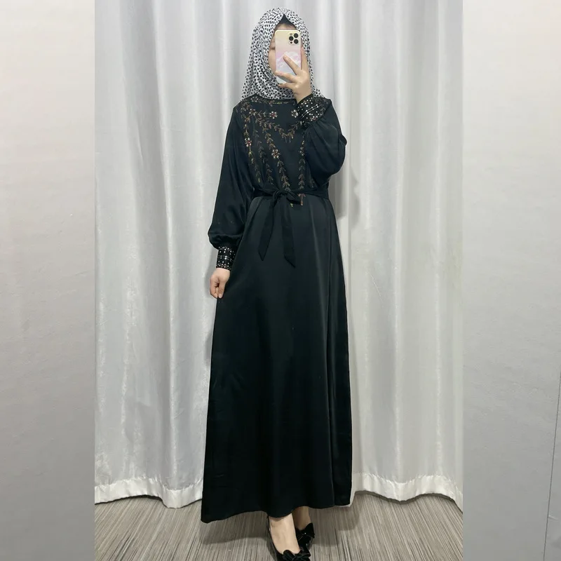 New Arrival Fashion High Quality Arab Turkey Kaftan Muslim Women Maxi Dress Abaya Dubai Islamic Clothing Ramadan Modest Robe
New Arrival Fashion High Quality Arab Turkey Kaftan Muslim Women Maxi Dress Abaya Dubai Islamic Clothing Ramadan Modest Robe