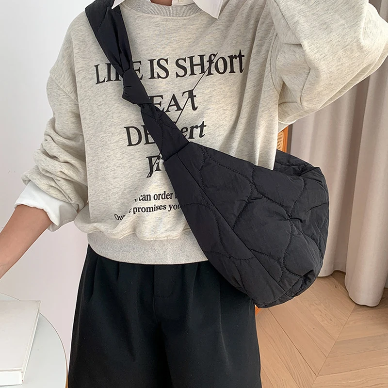Casual Large Capacity Hobos Women Shoulder Bags Quilted Padded Crossbody Bag Nylon Down Cotton Big Tote Bag Shopper Purses 2022
Casual Large Capacity Hobos Women Shoulder Bags Quilted Padded Crossbody Bag Nylon Down Cotton Big Tote Bag Shopper Purses 2022