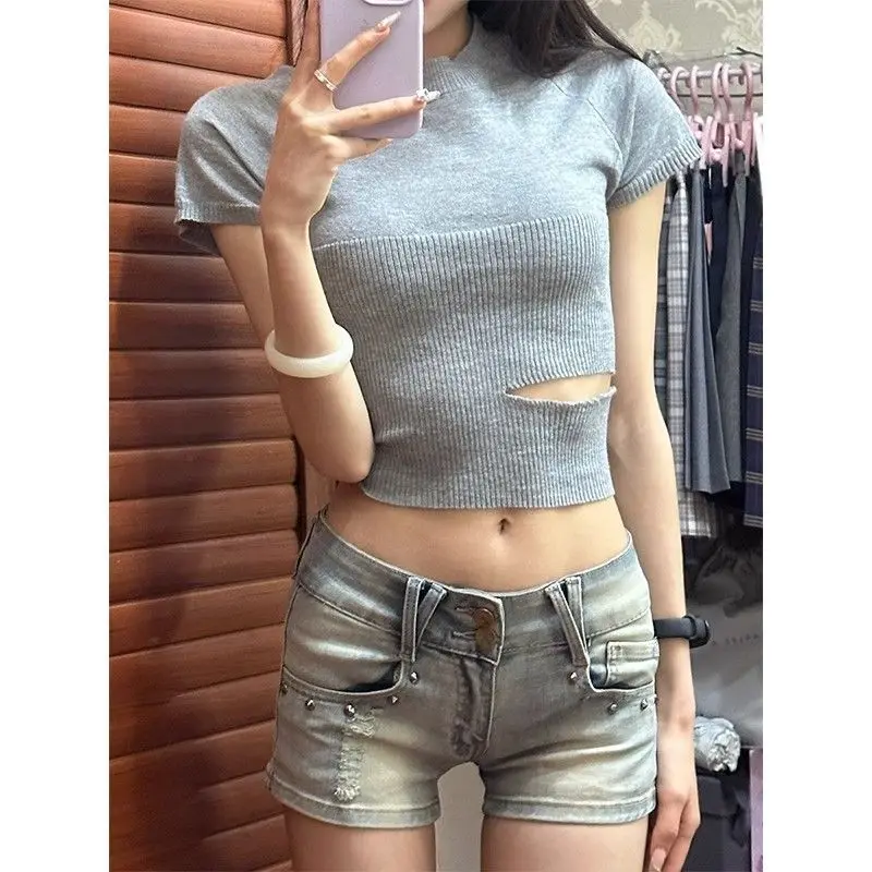 American Spice Girls Studs Destroyed Denim Shorts Women Summer Low Waist Sexy Washed Old Packed Hip Skinny Super Shorts 2024
American Spice Girls Studs Destroyed Denim Shorts Women Summer Low Waist Sexy Washed Old Packed Hip Skinny Super Shorts 2024