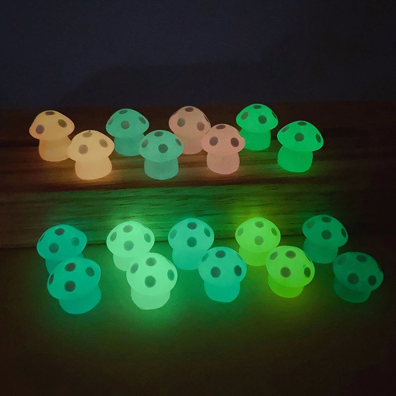 5Pcs luminous mushroom Microlandscape succulent plant DIY decorative creative luminoustoy
5Pcs luminous mushroom Microlandscape succulent plant DIY decorative creative luminoustoy