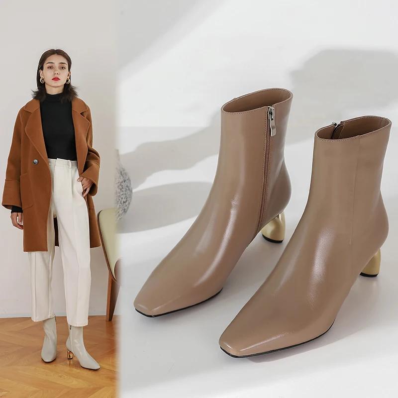 Autumn and winter Women ankle boots natural leather 22-24.5cm cowhide upper full leather Square toe metal heel modern boots
Autumn and winter Women ankle boots natural leather 22-24.5cm cowhide upper full leather Square toe metal heel modern boots