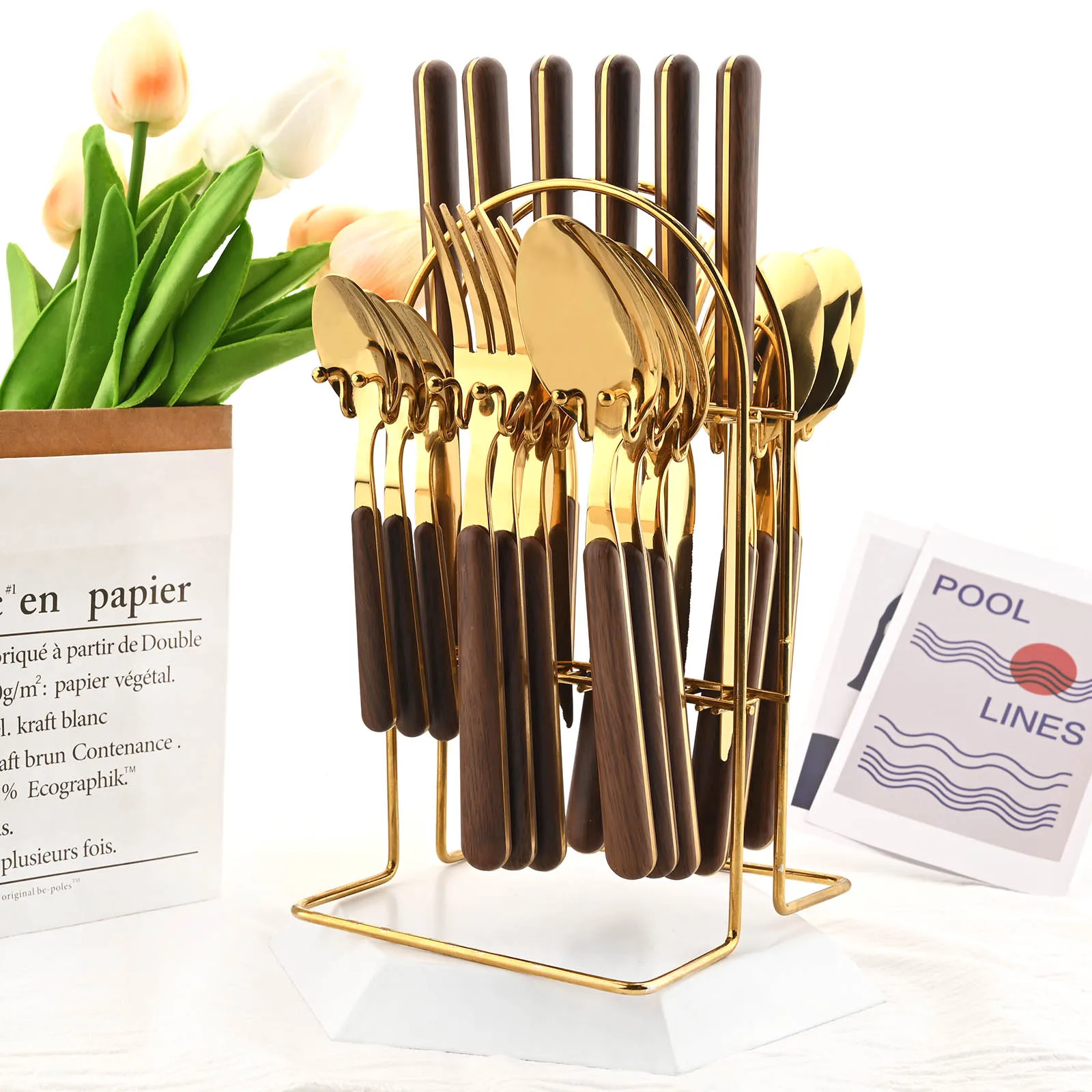 Mirror Dinnerware Set 16/24P Imitation Wooden Handle Cutlery Set Western Silverware Knife Fork Spoon Storage Rack Tableware Set 
Mirror Dinnerware Set 16/24P Imitation Wooden Handle Cutlery Set Western Silverware Knife Fork Spoon Storage Rack Tableware Set