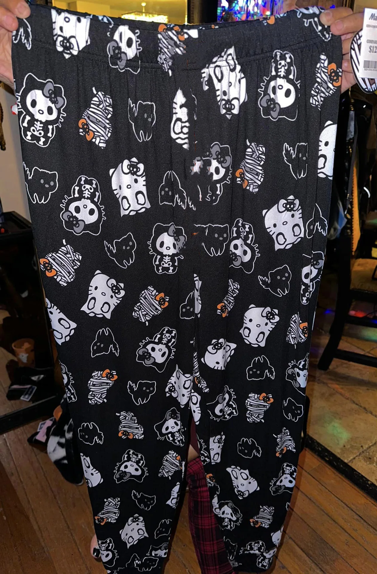 Sanrio Hello Kitty Flannel Pajamas Halloween Christmas Tree Style Women Autumn Warm Casual Homewear Graffiti Trousers Girl Gift
Sanrio Hello Kitty Flannel Pajamas Halloween Christmas Tree Style Women Autumn Warm Casual Homewear Graffiti Trousers Girl Gift