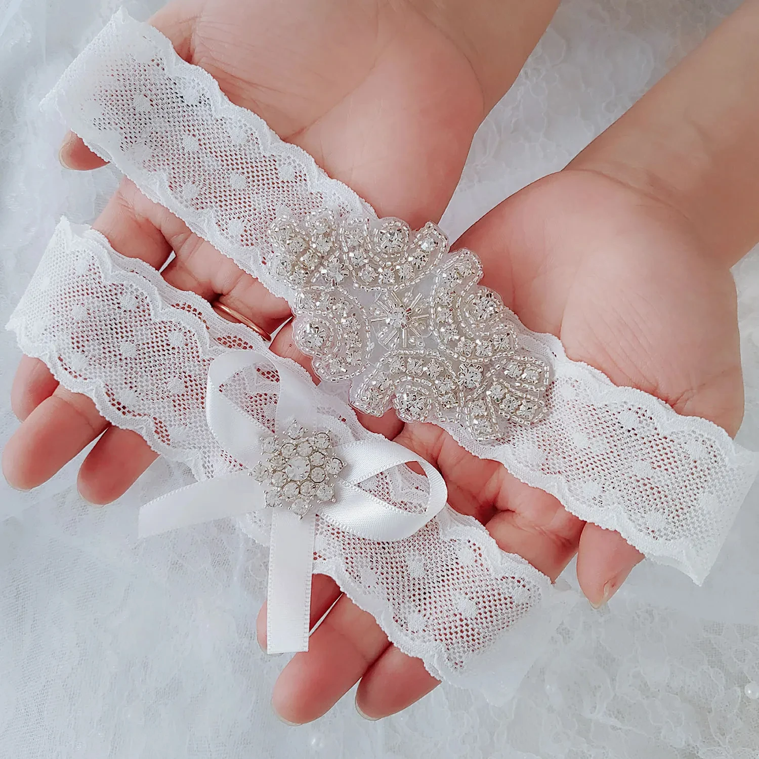 

Sexy White Girls Garter 2pc/Set Women Wedding Crystals Rhinestone Belt Garters for Brides