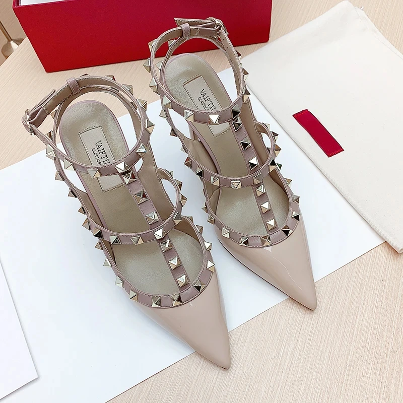 Shoes Woman 2024 trend Women's Gladiator Sandals Summer Rivet High Heels Pointed Toe Luxury Elegant Designer Party Ladies Shoes
Shoes Woman 2024 trend Women's Gladiator Sandals Summer Rivet High Heels Pointed Toe Luxury Elegant Designer Party Ladies Shoes