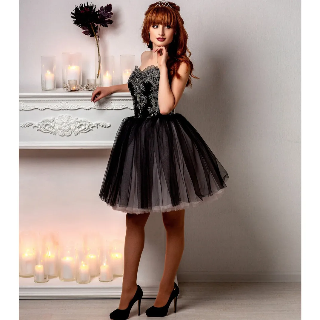 Sexy Black Sequined Short Homecoming Dresses Halter Deep V Neck Backless Formal Party Dress Prom Gowns Robe De Cocktail Vestido2
Sexy Black Sequined Short Homecoming Dresses Halter Deep V Neck Backless Formal Party Dress Prom Gowns Robe De Cocktail Vestido2