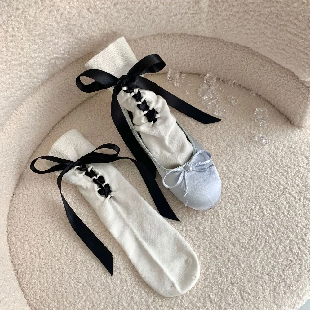 Sweet Anti-Friction Foot Spring And Summer Balletcore Lolita Princess Ribbon Women Bow Socks Mid-tube Socks Ties Stacked Socks
Sweet Anti-Friction Foot Spring And Summer Balletcore Lolita Princess Ribbon Women Bow Socks Mid-tube Socks Ties Stacked Socks