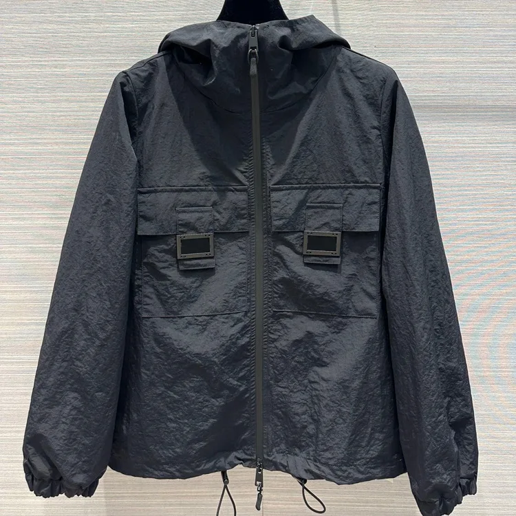 Design of neutral loose drawstring for 2023 sports style leisure jacket jacket autumn
Design of neutral loose drawstring for 2023 sports style leisure jacket jacket autumn