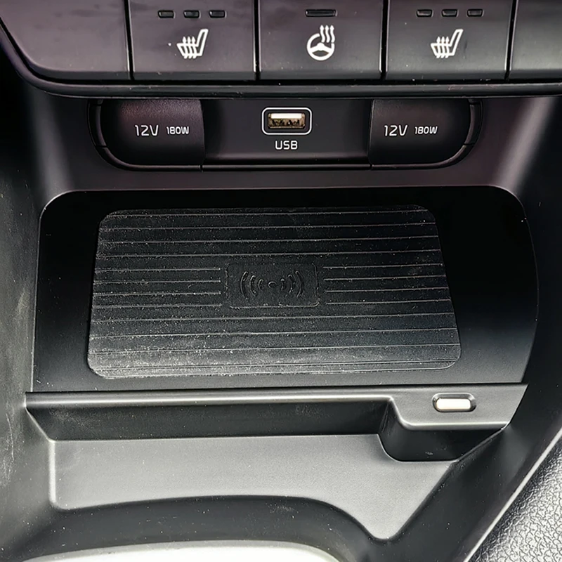 15W Car wireless charger mobile phone charger fast charger charging pad plate charging holder for KIA KX5 Sportage 2016-2020
15W Car wireless charger mobile phone charger fast charger charging pad plate charging holder for KIA KX5 Sportage 2016-2020