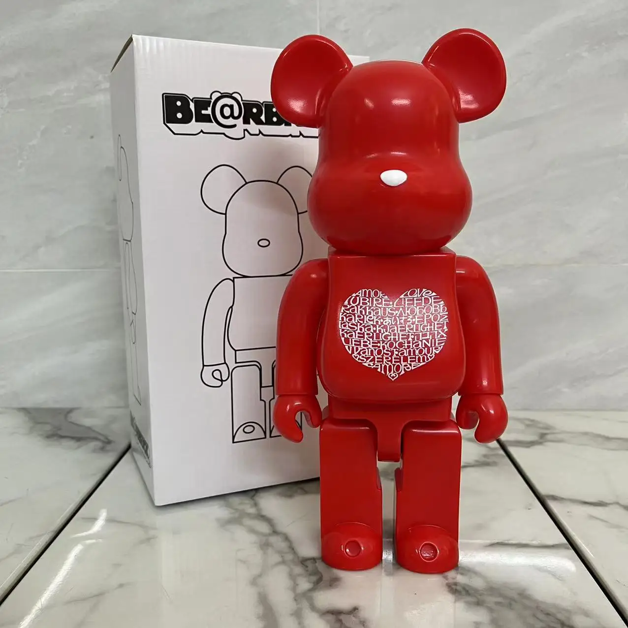 Bearbrick 400% Qianqiu vinyl series has many styles BE@RBRICK 28cm plastic teddy bear trend toy doll desktop decoration
Bearbrick 400% Qianqiu vinyl series has many styles BE@RBRICK 28cm plastic teddy bear trend toy doll desktop decoration