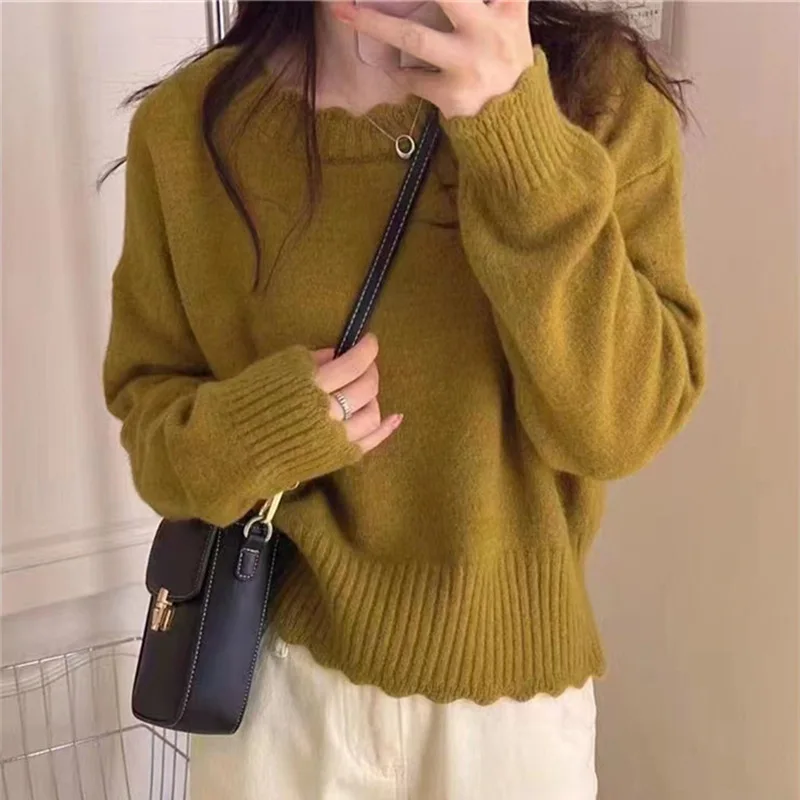 Solid Color Crew Neck Pullover New Japanese-Style Retro Lazy and Loose Inner Sweater Top
Solid Color Crew Neck Pullover New Japanese-Style Retro Lazy and Loose Inner Sweater Top