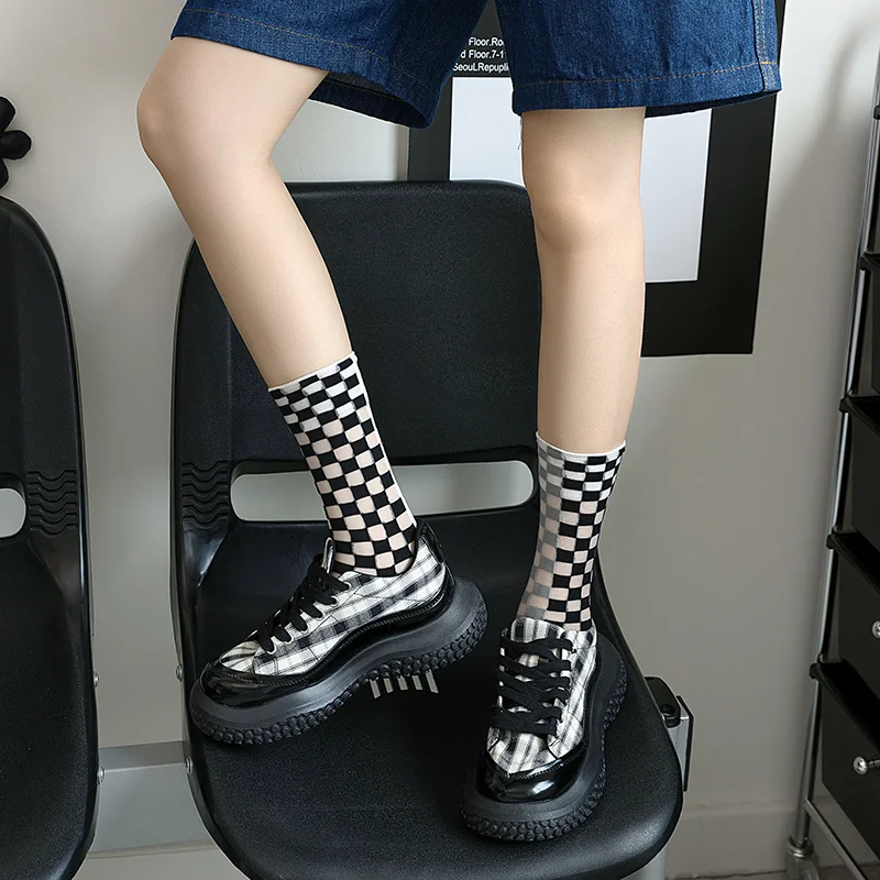 Streetwear Fashion Summer Thin Long Socks Casual Harajuku Hip Hop Skateboard Candy Colors Crew Socks Plaid Crystal Silk Socks
Streetwear Fashion Summer Thin Long Socks Casual Harajuku Hip Hop Skateboard Candy Colors Crew Socks Plaid Crystal Silk Socks