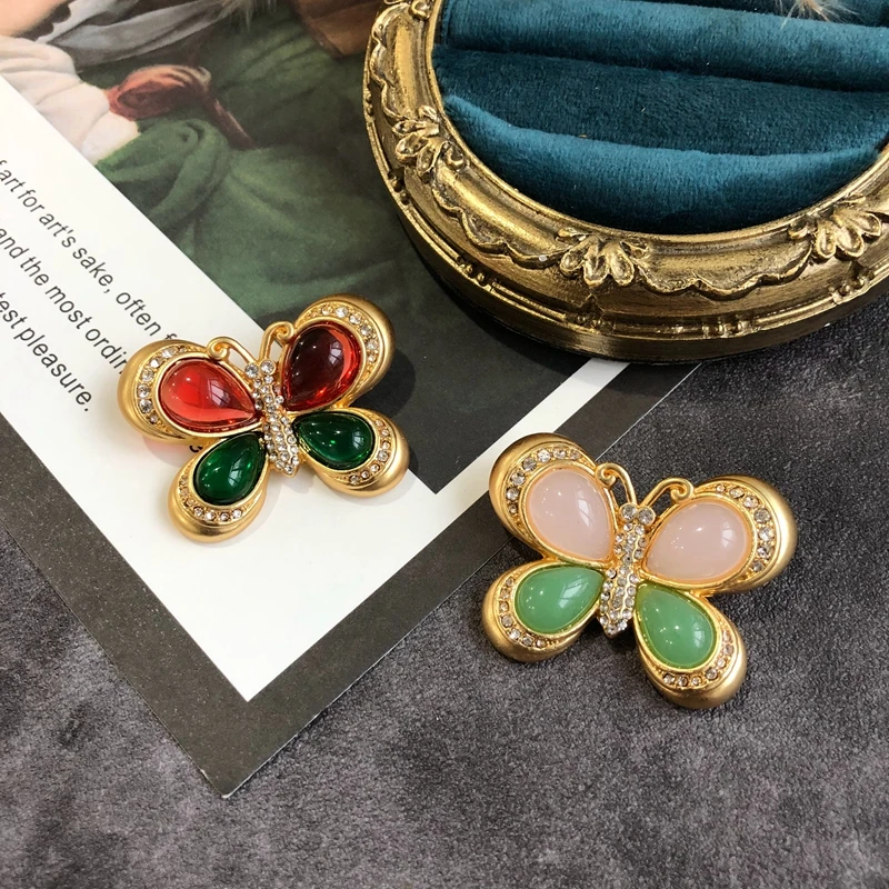 Elegant Cute Butterfly Brooches Red Pink Green Colorful Rhinestone Pins For Women's Jewelry
Elegant Cute Butterfly Brooches Red Pink Green Colorful Rhinestone Pins For Women's Jewelry