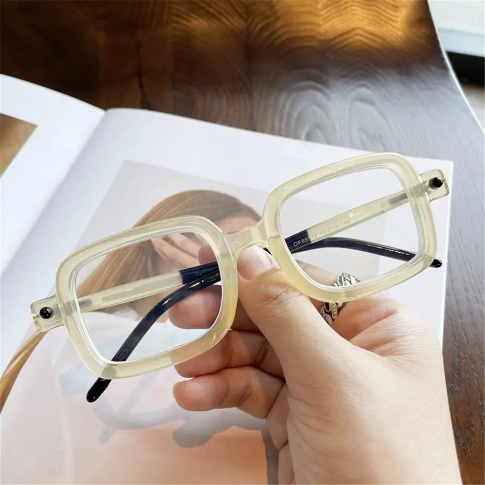 Модные квадратные солнцезащитные очки UV400 для женщин и мужчин, солнцезащитные очки в стиле панк
Модные квадратные солнцезащитные очки UV400 для женщин и мужчин, солнцезащитные очки в стиле панк