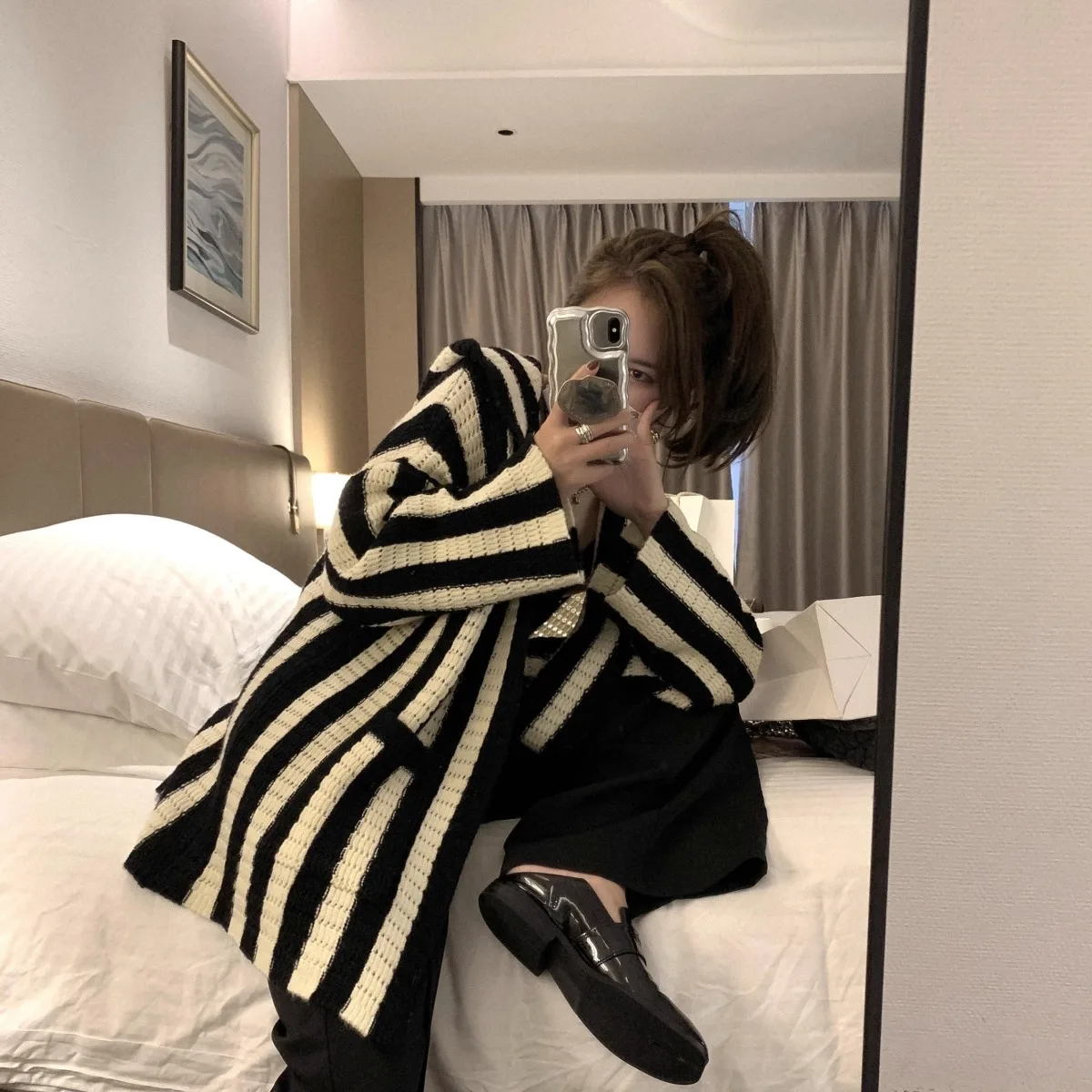 2023 Spring Autumn Women New Striped Hooded Cardigan Female Loose Knitted Jackets Ladies Long Sleeve Casual Sweater Coats W533
2023 Spring Autumn Women New Striped Hooded Cardigan Female Loose Knitted Jackets Ladies Long Sleeve Casual Sweater Coats W533