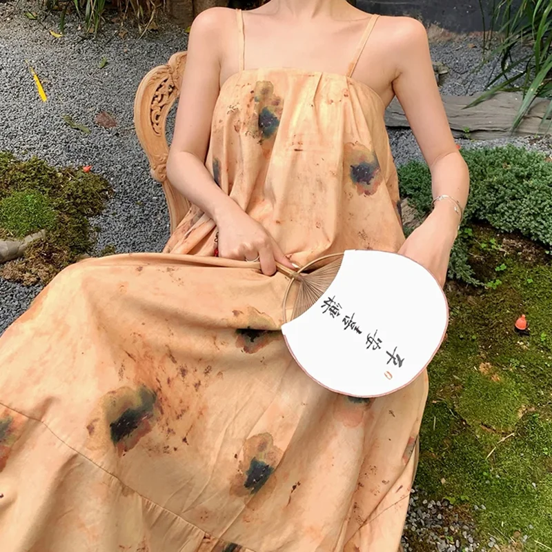 2023 New In Elegant Korean Robe Fashional Midi Sexy Floral Strappy Dresses Long Summer Loose Retro Beach Clothing for Women
2023 New In Elegant Korean Robe Fashional Midi Sexy Floral Strappy Dresses Long Summer Loose Retro Beach Clothing for Women
