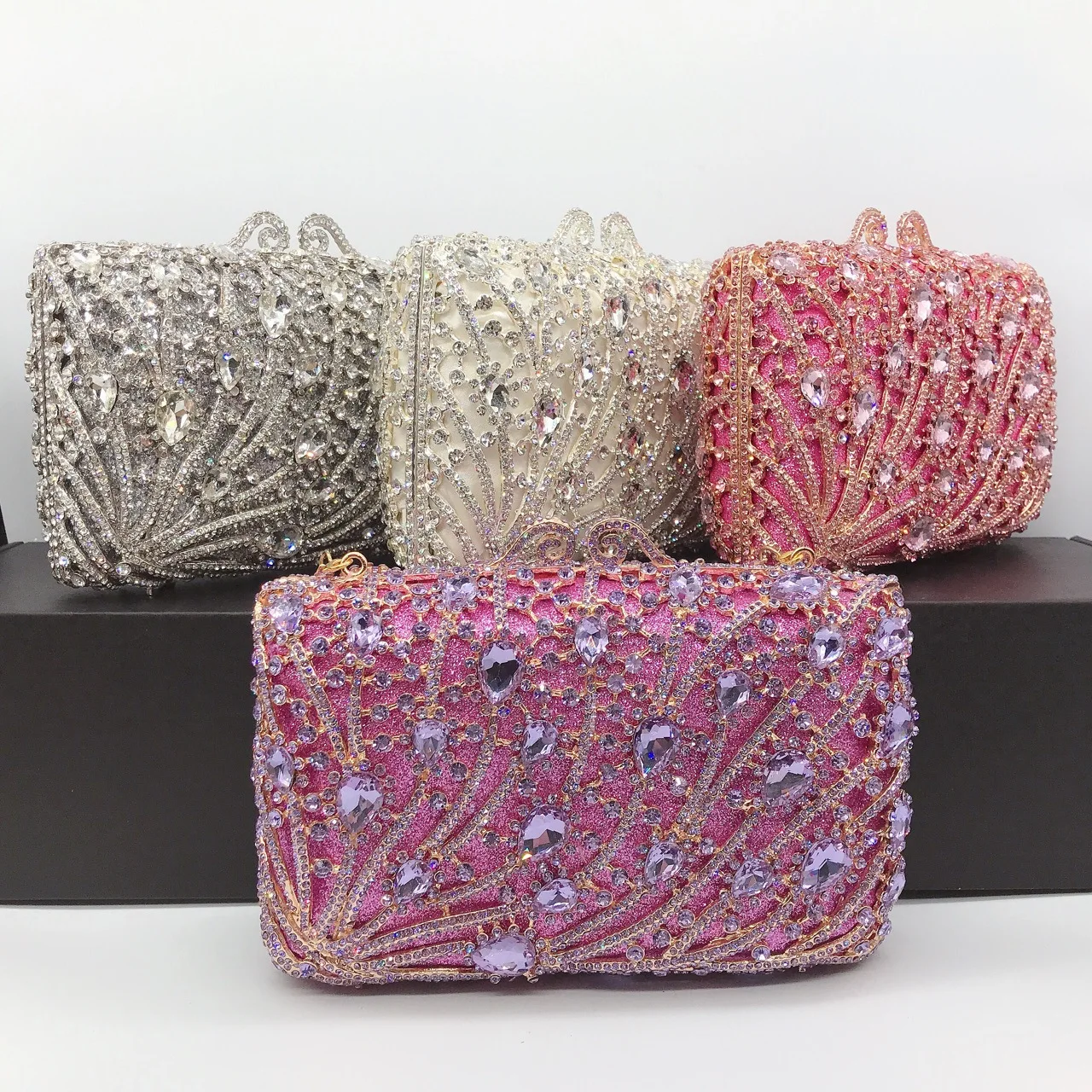 

19x11CM Cosmetic Bag Horizontal Flap bag Chain Clutch Bag Seaweed diamond-studded Evening Bag Banquet Women A7594