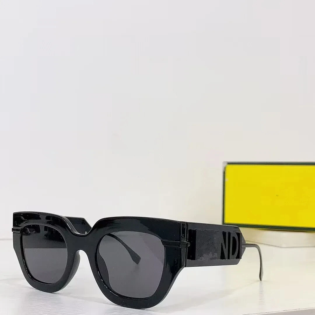 Fashionable Sunglasses Trendy Style The Latest Female Sunglasses High-End Quality Excellent Shading Effect Women'S Favorite 4009
Fashionable Sunglasses Trendy Style The Latest Female Sunglasses High-End Quality Excellent Shading Effect Women'S Favorite 4009