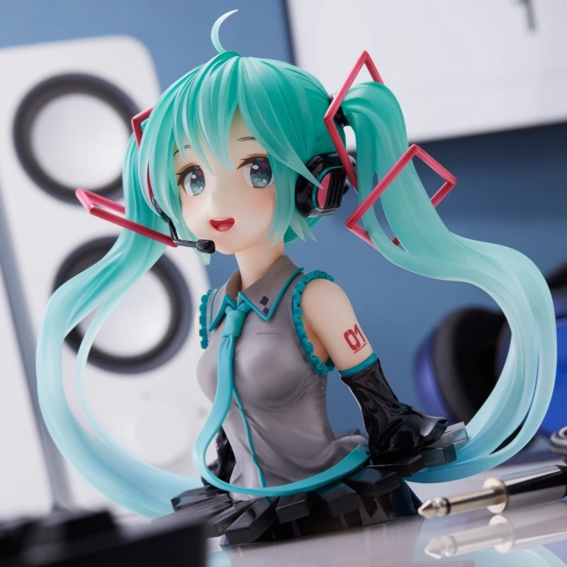 Original Taito Hatsune Miku Figure Bust Ichiban Kuji 39 Anniversary Pvc Action Anime Model Toys Collection Desktop Doll Gift 
Original Taito Hatsune Miku Figure Bust Ichiban Kuji 39 Anniversary Pvc Action Anime Model Toys Collection Desktop Doll Gift