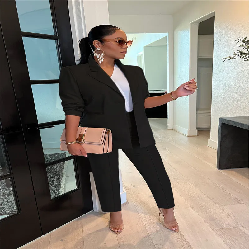 Ladies' Autumn New Products Sell Long-sleeved V-neck Fashion Temperament Loose Single-button Solid Color Office Pants Suit.
Ladies' Autumn New Products Sell Long-sleeved V-neck Fashion Temperament Loose Single-button Solid Color Office Pants Suit.