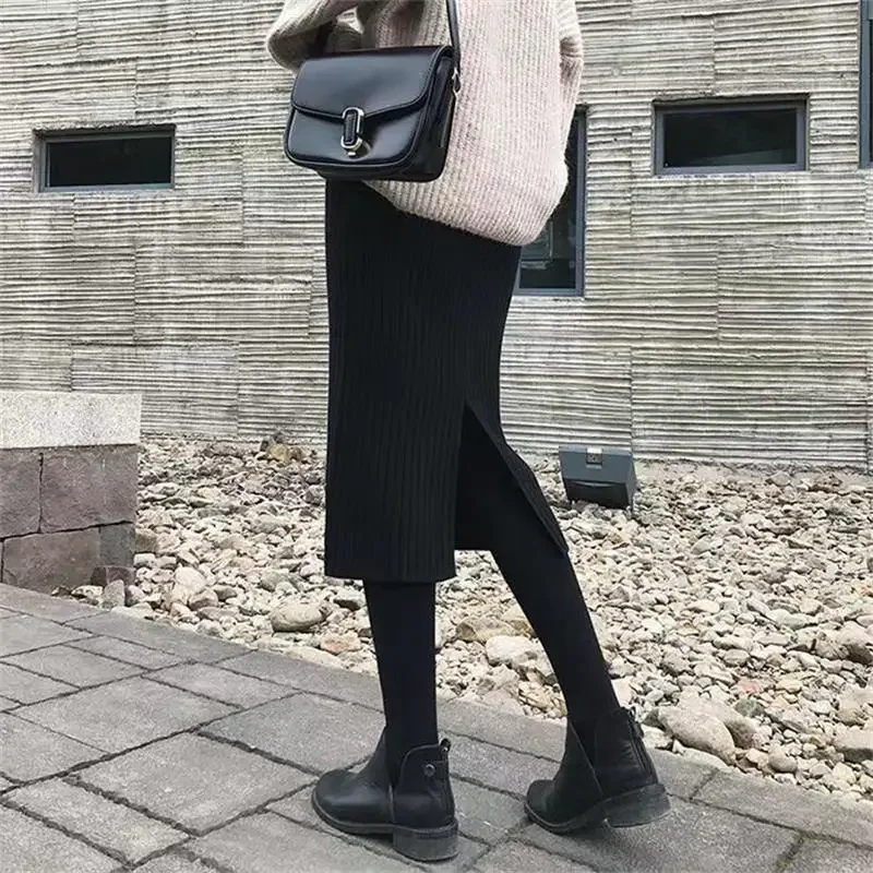 Solid Color Knitted Skirt 2023 Autumn and Winter New Korean Fashion Split Mid-length Slimming All-match Hip Skirt Women
Solid Color Knitted Skirt 2023 Autumn and Winter New Korean Fashion Split Mid-length Slimming All-match Hip Skirt Women