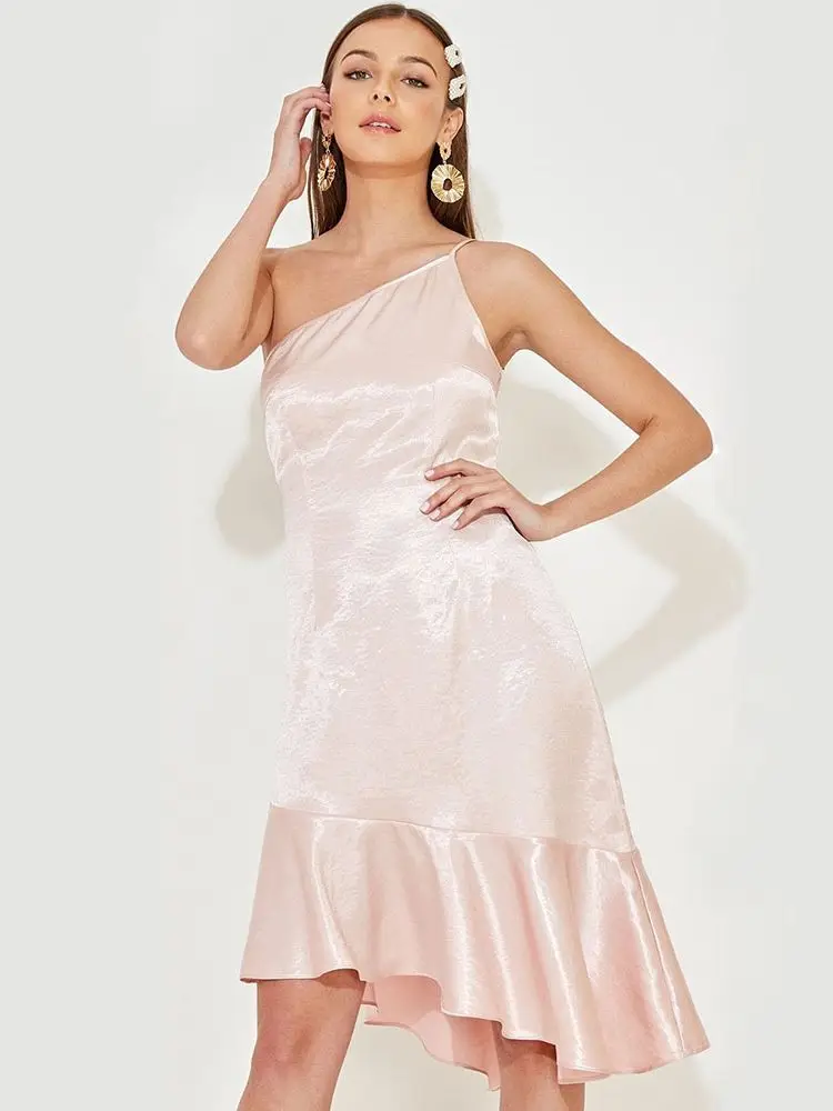 

Модное атласное женское платье-комбинация, однотонное Привлекательное платье на бретелях-спагетти без рукавов с наклонным плечом для клувечерние, лето 2022