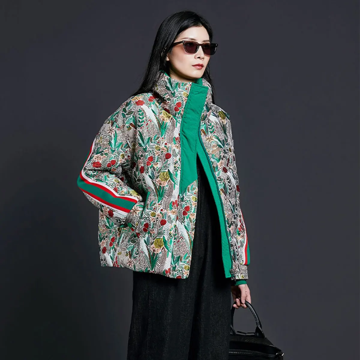 Winter New Printed White Goose Down Jackets For Women Fashion Korean Style Stand Neck Thick Warm Short Women's Jacket
Winter New Printed White Goose Down Jackets For Women Fashion Korean Style Stand Neck Thick Warm Short Women's Jacket