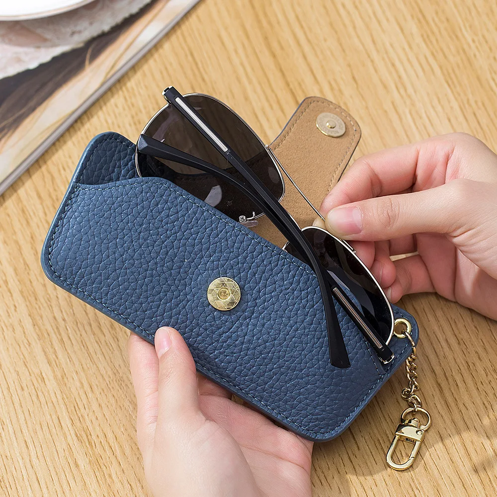 Glasses Bag Women Men Genuine Leather Fashion Glasses Case Soild Color Sunglasses Bag Eyeglasses Accessories Sunglasses Box
Glasses Bag Women Men Genuine Leather Fashion Glasses Case Soild Color Sunglasses Bag Eyeglasses Accessories Sunglasses Box