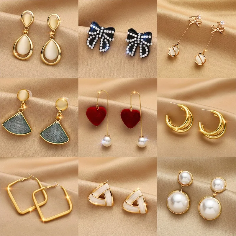 925 Vintage Metal Gold Small Round Earrings Women's Korean Jewelry Fashion Wedding Party Earrings Jewelry Gift
925 Vintage Metal Gold Small Round Earrings Women's Korean Jewelry Fashion Wedding Party Earrings Jewelry Gift