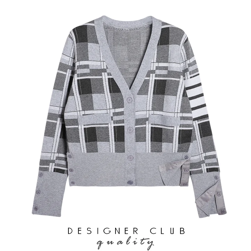 Early autumn new striped plaid sweater jacket cardigan female tb college style loose all-match knitted top
Early autumn new striped plaid sweater jacket cardigan female tb college style loose all-match knitted top