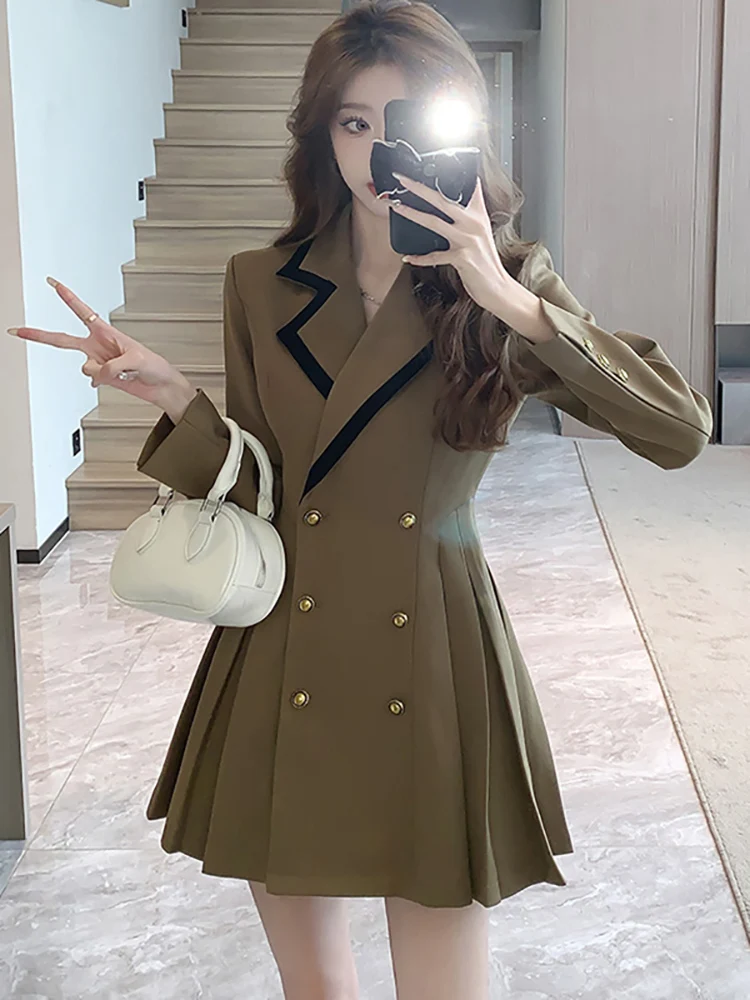 Женское двубортное платье-костюм, черное Плиссированное короткое платье в стиле преппи с длинным рукавом, корейское платье для выпускного вечера в стиле Хепберн, Осень-зима 2024
Женское двубортное платье-костюм, черное Плиссированное короткое платье в стиле преппи с длинным рукавом, корейское платье для выпускного вечера в стиле Хепберн, Осень-зима 2024