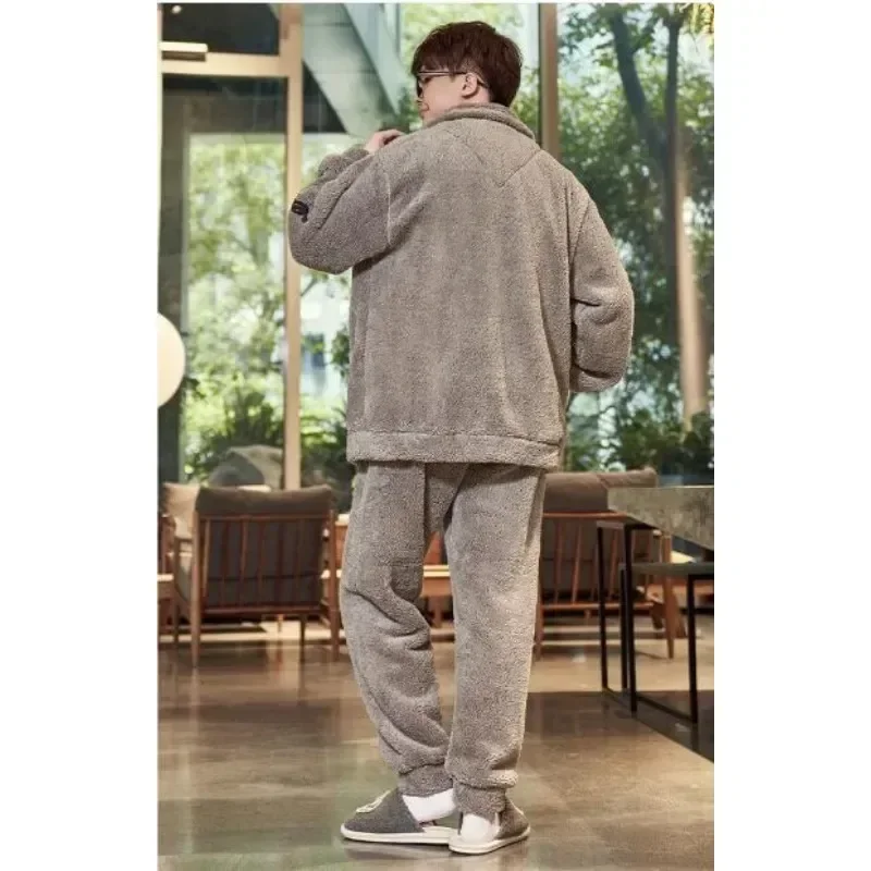 Young 2023 Students Winter Velvet Loungewear New Autumn Loose Coral Homewear Men Suit Pajamas Thickened Zipper Sleepwear
Young 2023 Students Winter Velvet Loungewear New Autumn Loose Coral Homewear Men Suit Pajamas Thickened Zipper Sleepwear