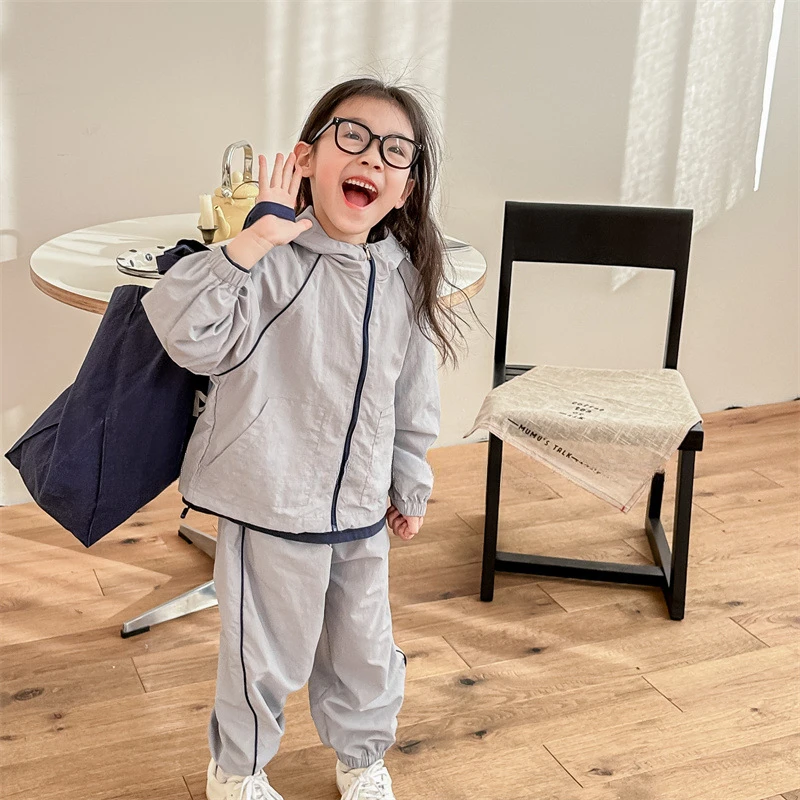 2024 spring children clothing set boys and girls contrast color hooded coat And sweatpants 2Pcs Kids sports suit
2024 spring children clothing set boys and girls contrast color hooded coat And sweatpants 2Pcs Kids sports suit