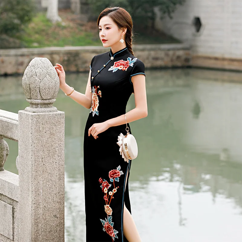 Sheng Coco Lady New Chinese Style Young Show Cheongsam Long Style Colorful Evening Satin Dresses Chinese Oriental Dresses
Sheng Coco Lady New Chinese Style Young Show Cheongsam Long Style Colorful Evening Satin Dresses Chinese Oriental Dresses