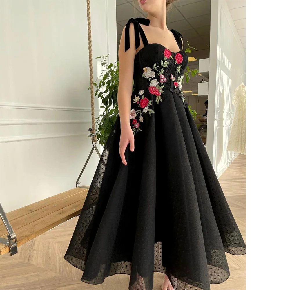 Black A Line Flower Embroidery Prom Party Dresses Bow Straps Dotted Tulle Sweetheart Evening Prom Gowns Ankle Length
Black A Line Flower Embroidery Prom Party Dresses Bow Straps Dotted Tulle Sweetheart Evening Prom Gowns Ankle Length