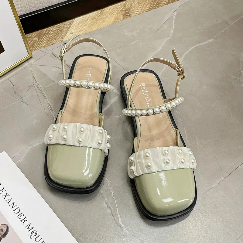Mesh Pearl Headed Sandals for Women's New Summer Fragrant Bow French Fashion Versatile Women's Shoes
Mesh Pearl Headed Sandals for Women's New Summer Fragrant Bow French Fashion Versatile Women's Shoes